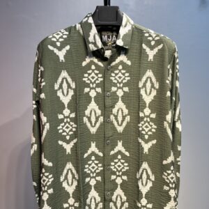 Stylish full sleeve print shirt