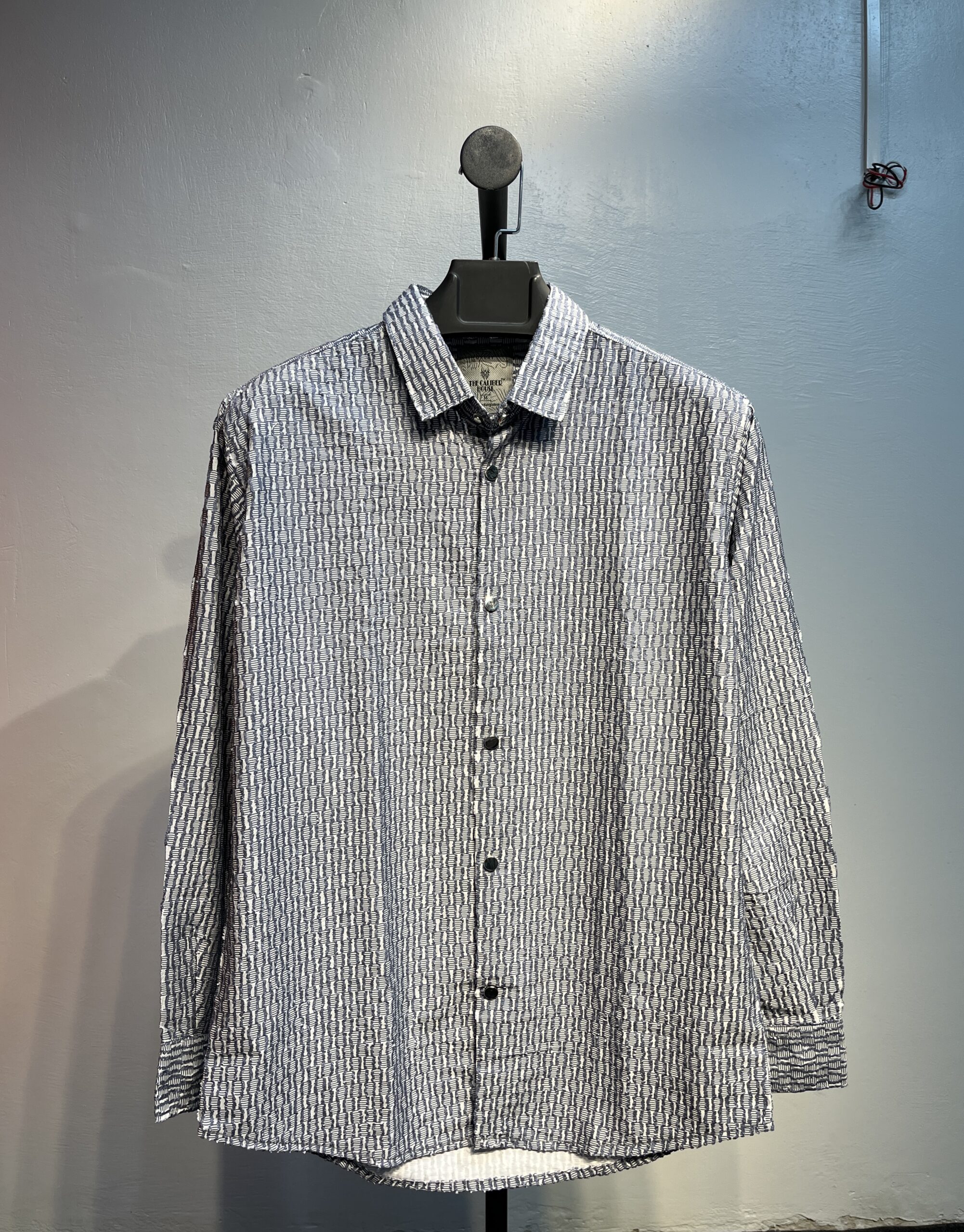 Stylish full sleeve print shirt