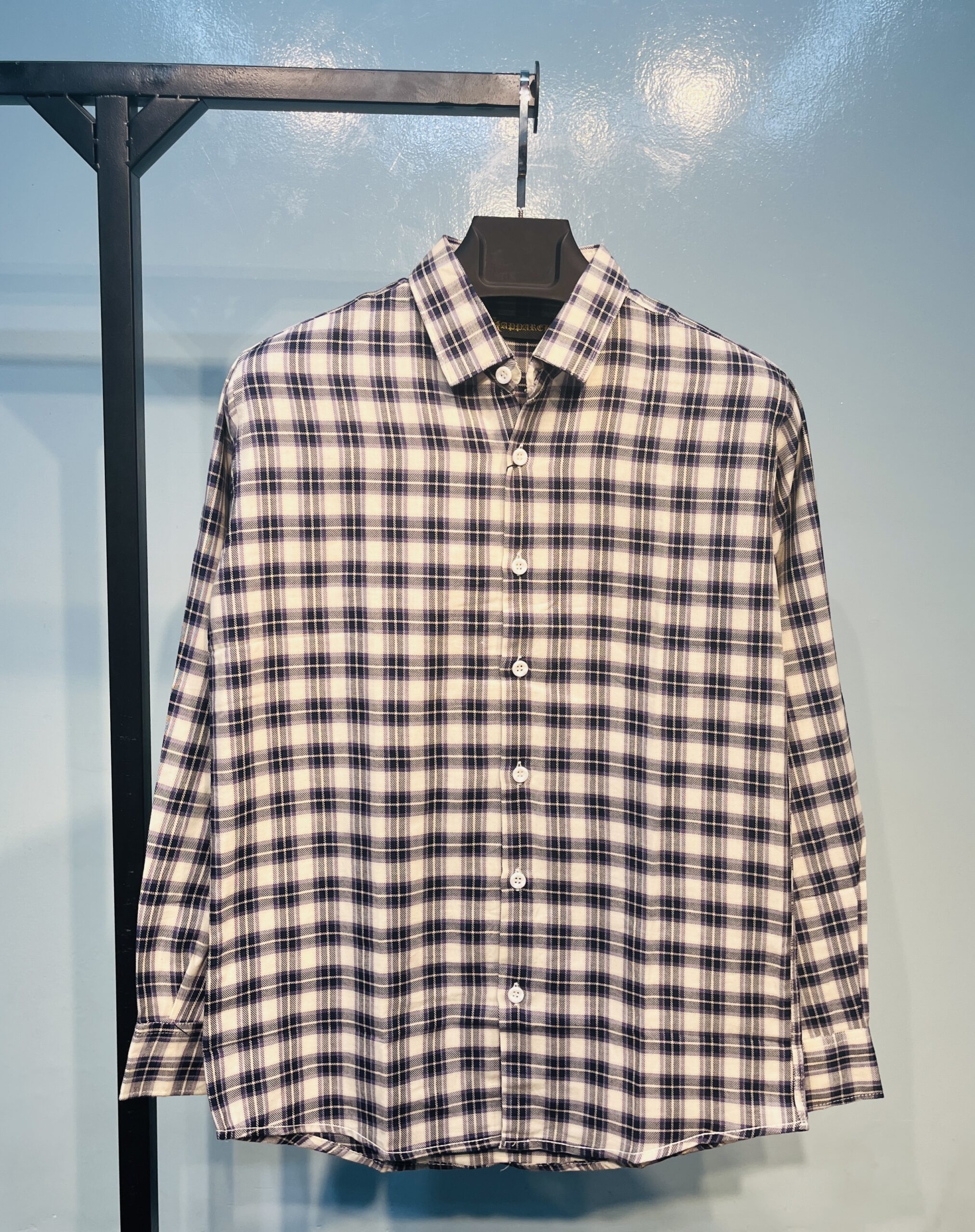 Full Sleeve Pocket Less Check Shirt